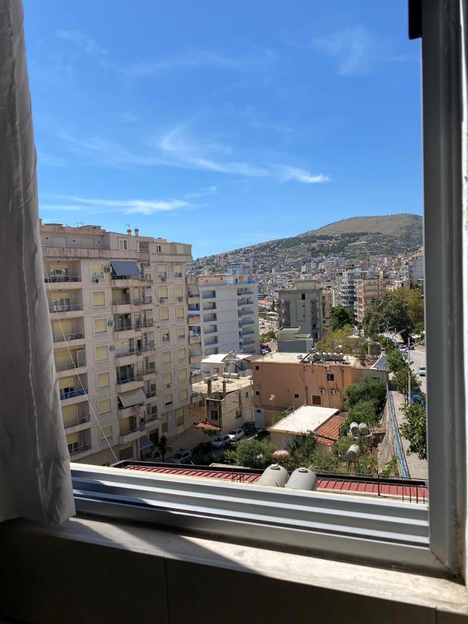 Tulipani Apartments Near Promenade Sarande Bagian luar foto